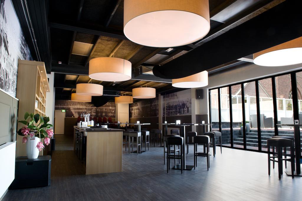 Hotel-Restaurant Thuis! Dinteloord Екстериор снимка
